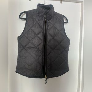 JCrew Grey Quilted Vest. Size Small.